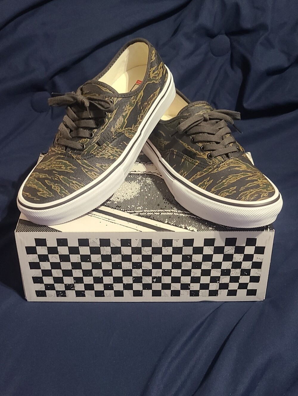Vans Skate Authentic "Tiger Camo" New In Original Box! Men 9/Women 10.5